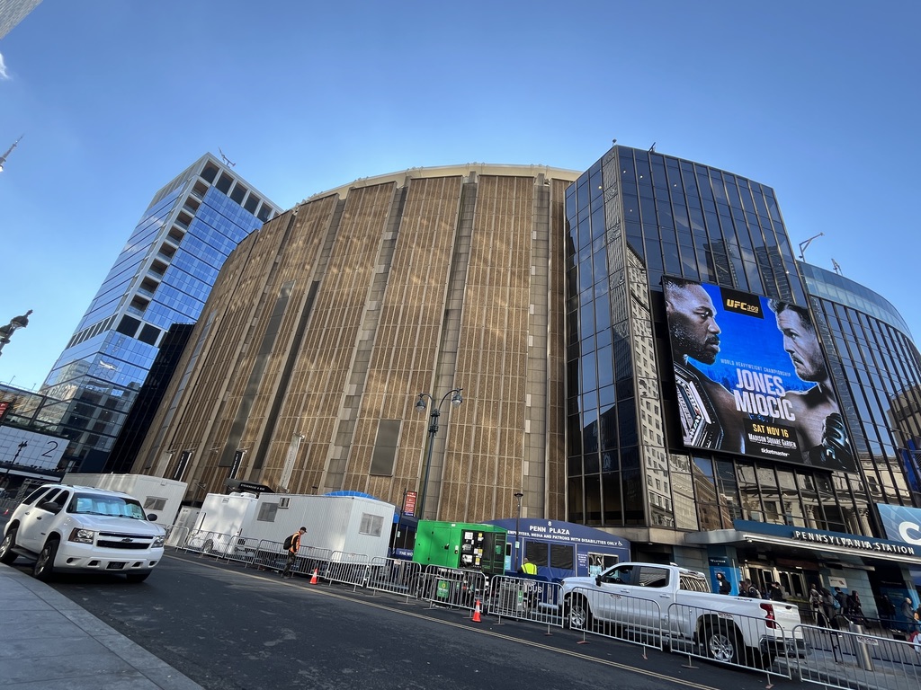 ニューヨーク　マディソン・スクエア・ガーデン　全景